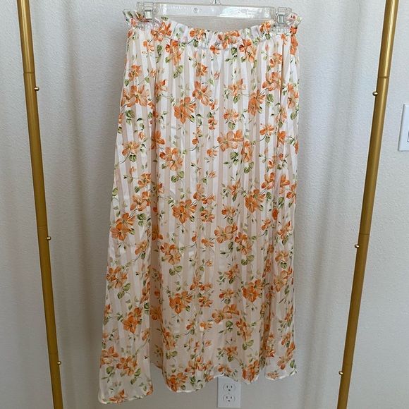 Revolve Privacy Please Orange Floral Pleated Set - Off Shoulder Top Midi Skirt - Picture 4 of 9